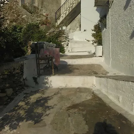 The Castle Ioulis