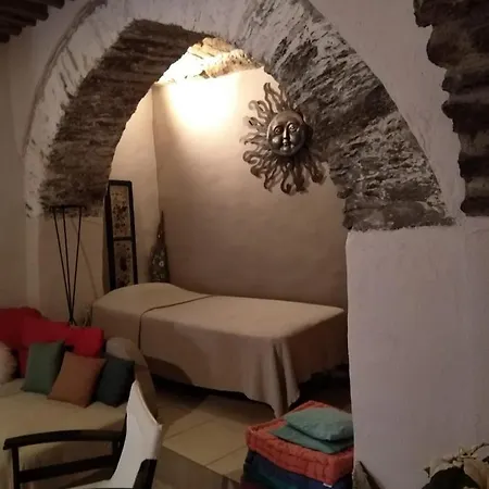 The Castle شقة